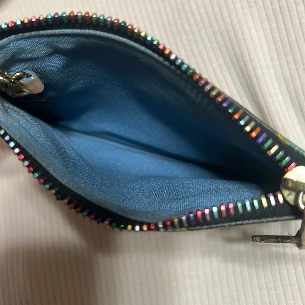 🌈 Rainbow Zipper Hearts Dooney and Bourke card holder keychain pouch - Picture 4 of 8